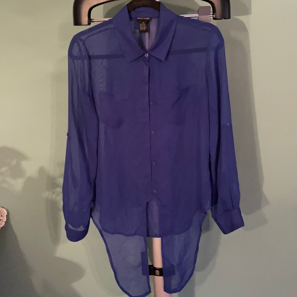 A blouse hasn’t been used, in perfect conditions.